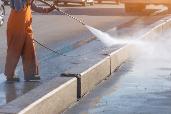 Commercial Concrete Cleaning in Simpsonville