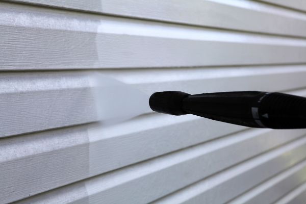 Condo Siding Power Washing in Simpsonville